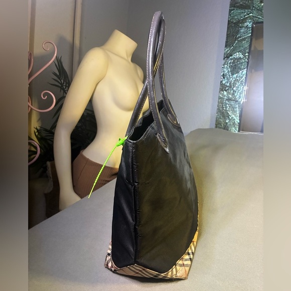 Authentic Burberry London Blue Label Derby Tote Burberry Shoulder Bag - Picture 2 of 15